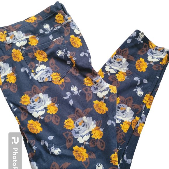 Faded glory pull on floral plus women’s leggings pants 2X - Picture 3 of 5